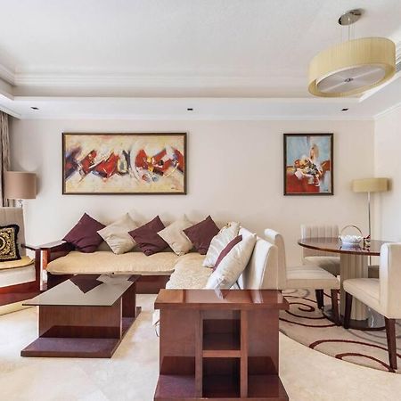 Luxury 1 Bedroom With A Private Beach Taj Granduer Residence At Palm Дубай Экстерьер фото